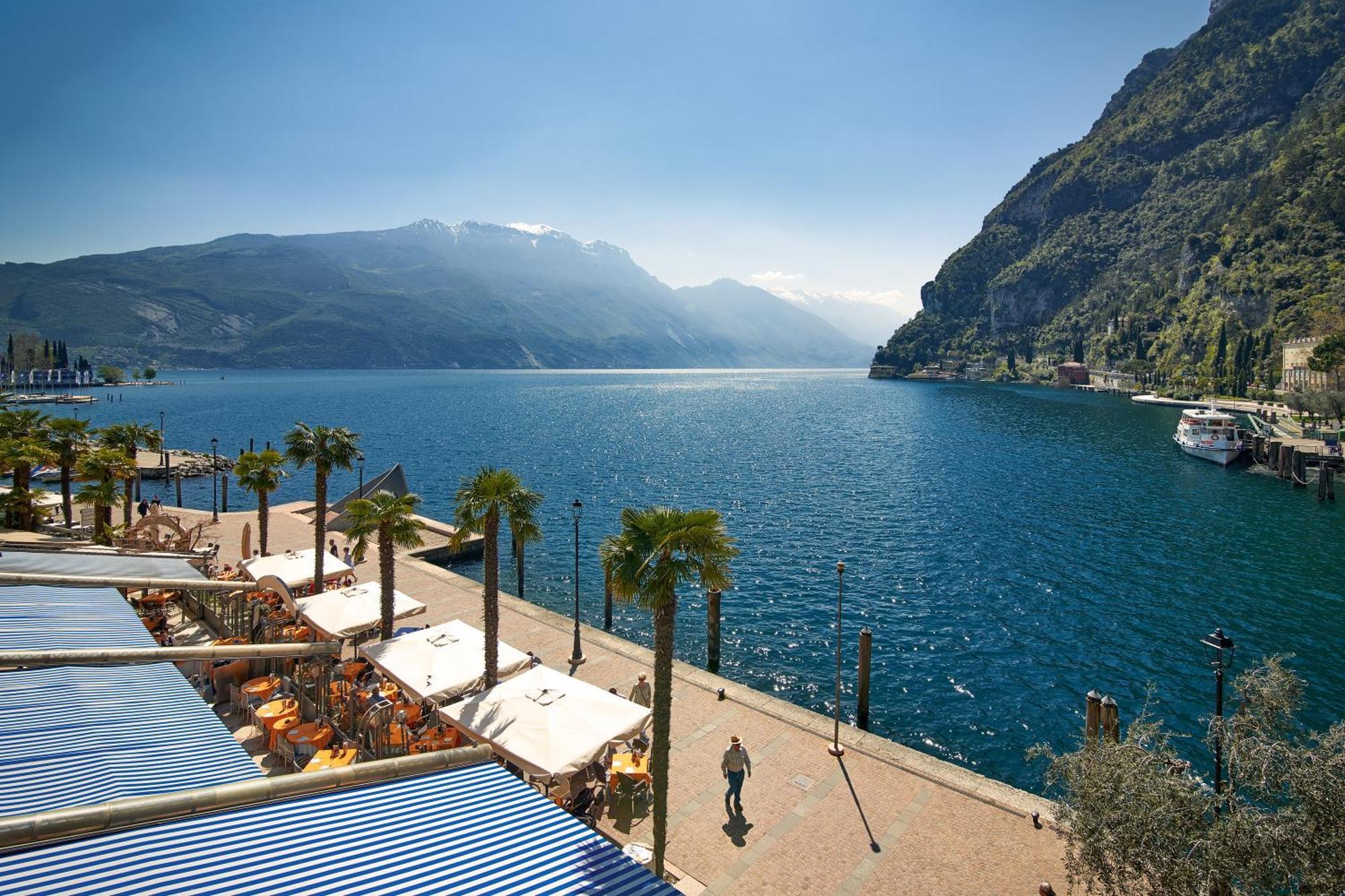 Residenza Rocca Del Lago 3 - Happy Rentals Riva del Garda Exterior photo